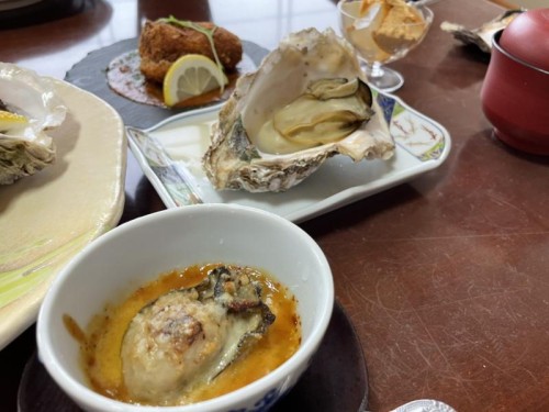 リピーター続出！今年も行けます！真牡蠣づくしの料理とおかげ横丁でお買い物