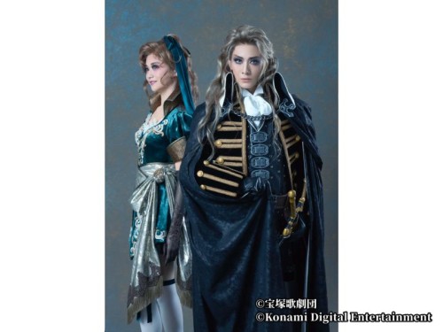 【催行決定】宝塚歌劇　花組公演『悪魔城ドラキュラ』『愛, Love Revue！』＆宝塚ホテル優雅なランチ