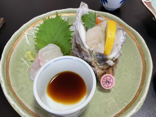 「民宿北川」岩牡蠣づくし＆二軒茶屋餅角屋（見学試食付き）