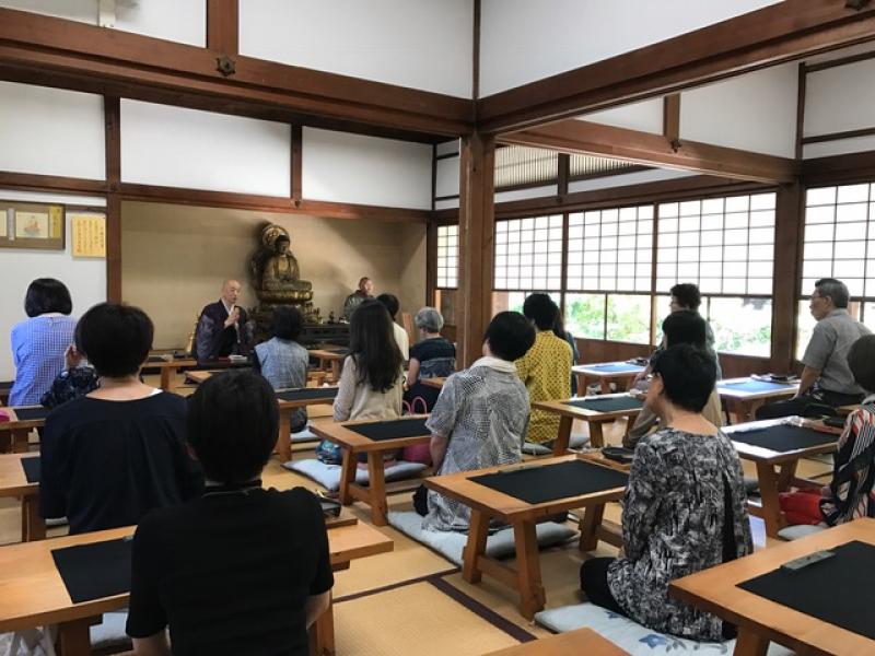 「旅のあるばむ」会員様限定旅　東大寺非公開本坊で写経をしました